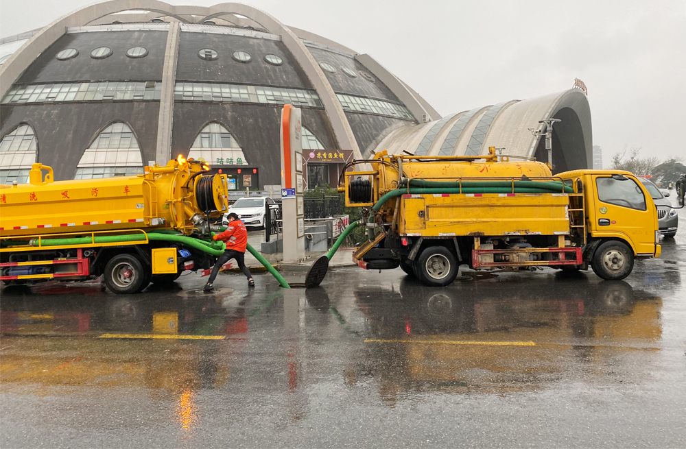 271绍兴商场管道清淤